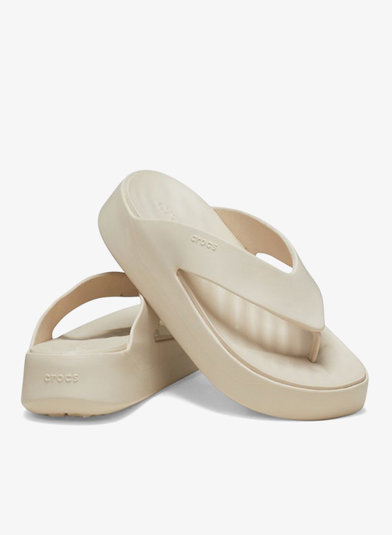 crocs Getaway Platform Flip Flops - Image 3